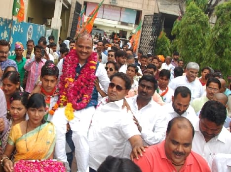 rapturous welcome of National Secretary 