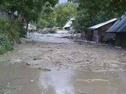 cloud cracked in Chhatru, massive destruction one death