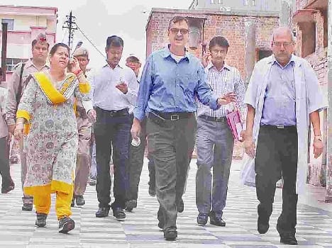 chief secertary shoked to see medical college arrangement