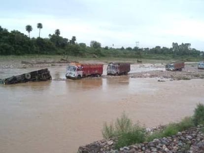alert of heavy rainfall in himachal.