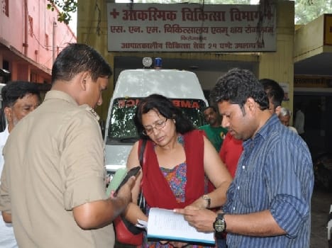 sara's mother reached firozabad