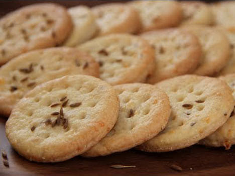 Biscuit deteriorated baby health, Company trapped.