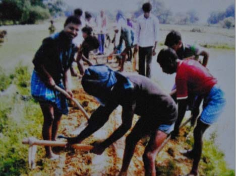 Administration Not awakened villagers made the road.