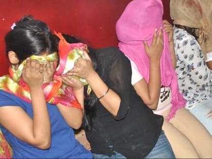 police caught sex racket at shimla.