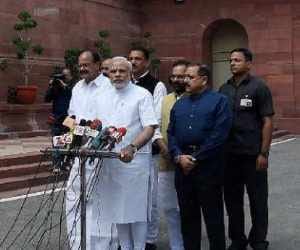 BJP Aggressive, the political struggle continue in parliament