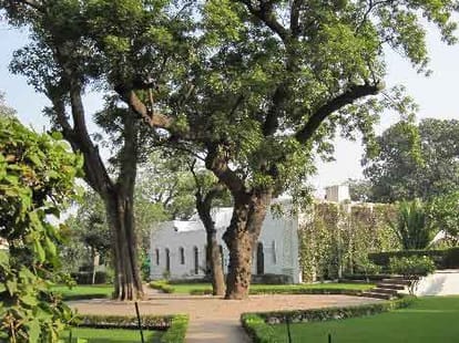 haunted bungalow delhi