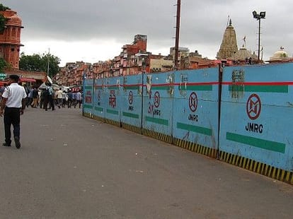 jaipur: the temple will rebuild whose collapse for metro