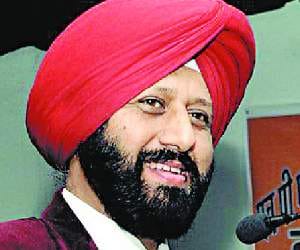 poet gurmeet singh bedi will perform in mauritius.
