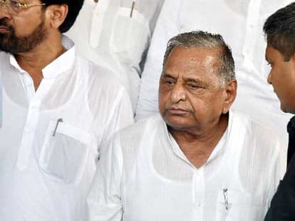 ' father ' who possesses PM for Governor complaining