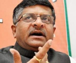 minister Ravi Shankar prasad praises Shahrukh Khan 