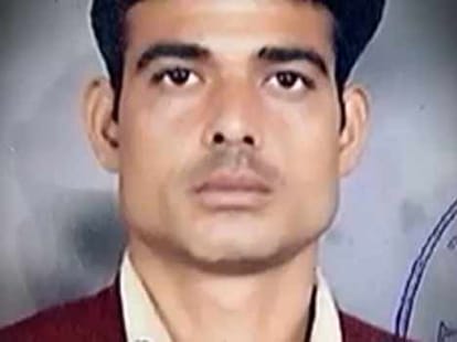 father of a girl in a jail becuse of ravindra a serial killer