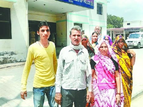  Panchayat Boycott two families in jaingara