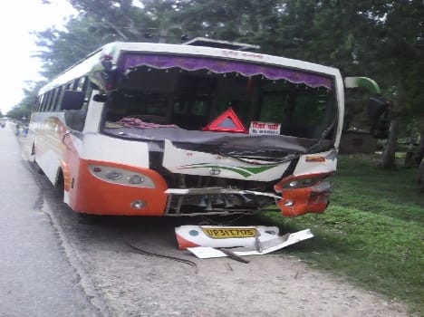 Tourist bus - trolley Tactor Struck out two serious