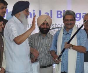 women role must increse in indian army says defennce minister