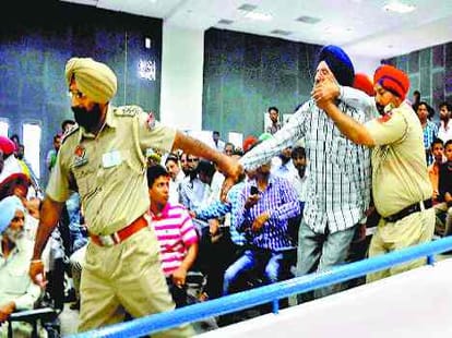 separatist slogans in cm badal's program