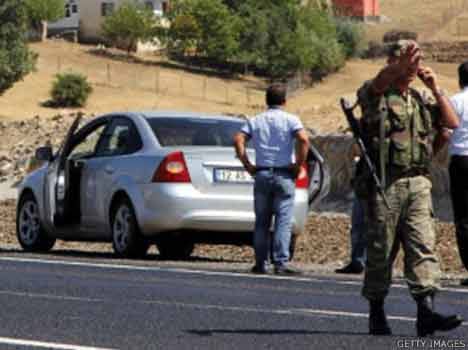turkey: 2 army mens died in Suicide attack