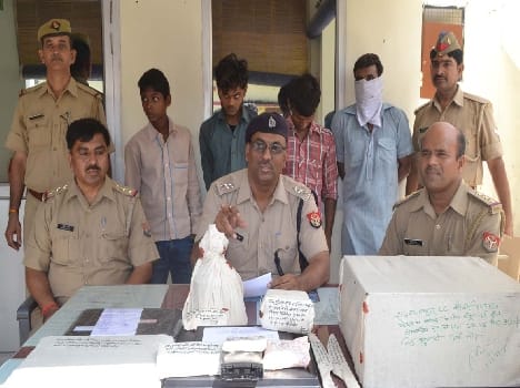 Disclosure of theft Four arrested