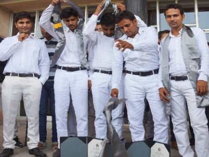 students opposed to granting honorary degree  to ramdev