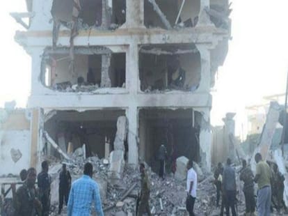 car bomb attack in Somalian hotel, 13 died