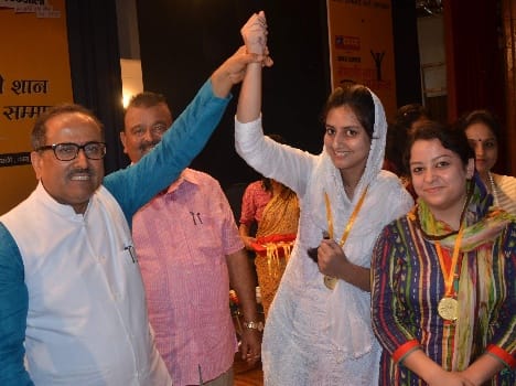 amar ujala's student award function is today