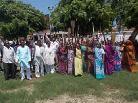 Foolan Sena protest against police at Ambedkar park on Monday