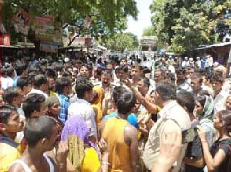 public attacked police on monday