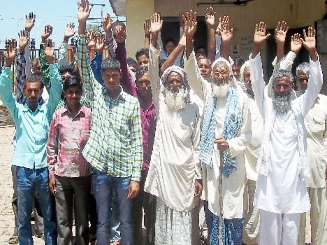 Gangsra sub center circle cut distressed farmers