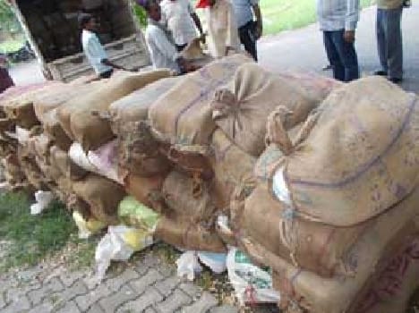 19 kg hashish smuggler went with two handles