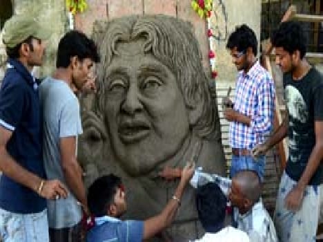 Doctors , Medical College students gave tribute to the great scientist
