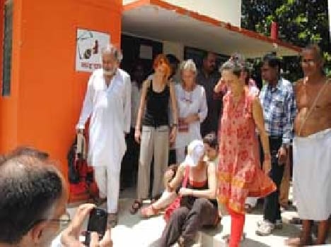 To know the changing India reached Jayapur team of Italy