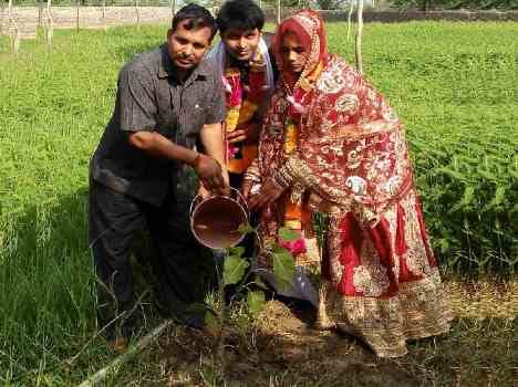 memorable precedent for people by newly married couple