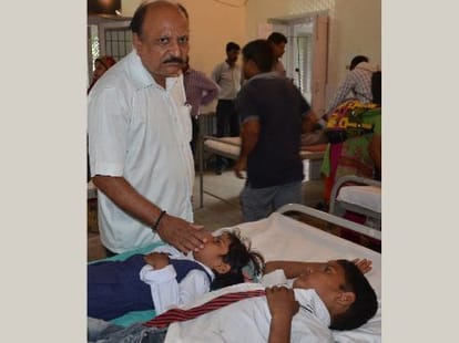 63 student ill in lucknow , all takes milk 