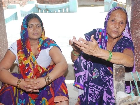 mob have killed the accused of gangrape in mathura