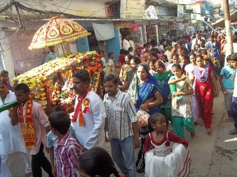 Sai Baba's sedan Yatra