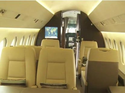book private jet just lika a taxi cab