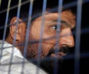 govt notice to 3 channels for yakub coverage