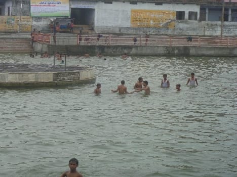 Guru Purnima crowd at Shiva temple