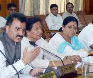 mc shimla monthly meeting, read story.
