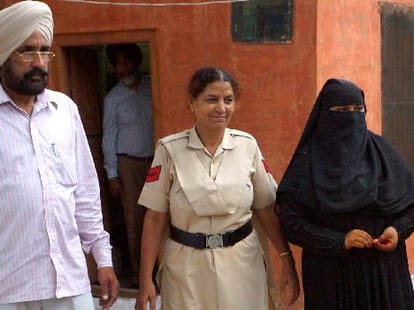 pakistani lady chand forcing punjab police to meet salman khan