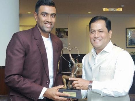 r ashwin recieve arjuna award