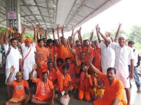 In the first day of Sawan Shiwalyon drew crowds