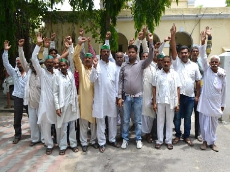 FIR against six doctors of vetrinari university