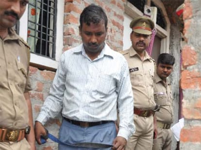CRPF Constable wife And 3 childrens Murdered in Gorakhpur.