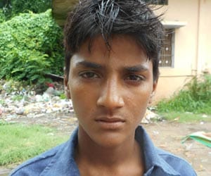 forteen years child escaped from kidnappers