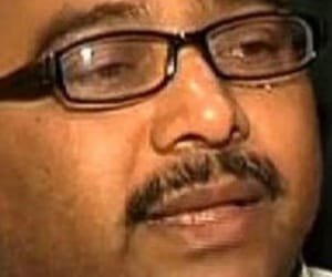 Ghosi clears his statement about yakub's wife.