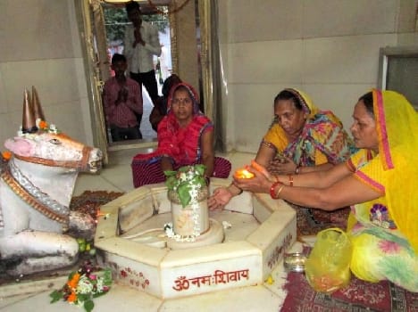 First Monday of Sawan, Umdega devotees inundation