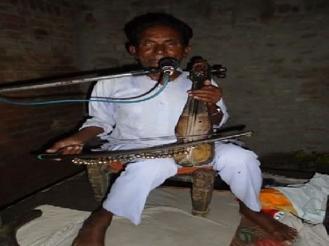 Folk singing has saved Fkiri Mohammed