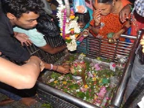 devotees visit the Baba baaleshvar .