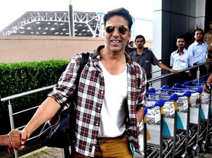 controversy on akshay kumar movie singh is bling in punjab