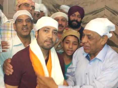 mika singh donate 5.31 lakh.